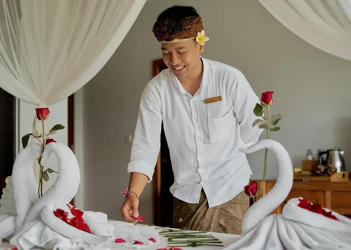 Hotel Paon Desa